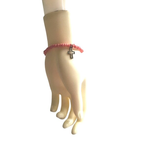 PINK BEADED ELASTIC BRACELET WITH CROSS CHARM - Picture 2 of 3
